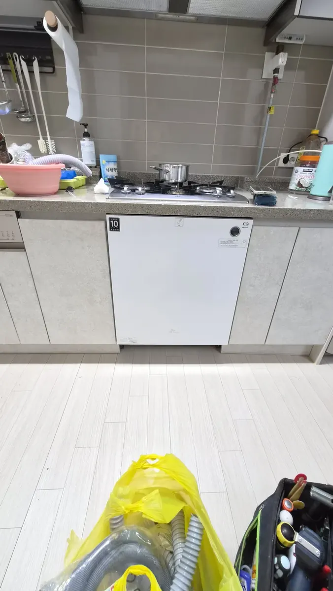 식기세척기설치위치 — 칸에 들어간 완료 모습